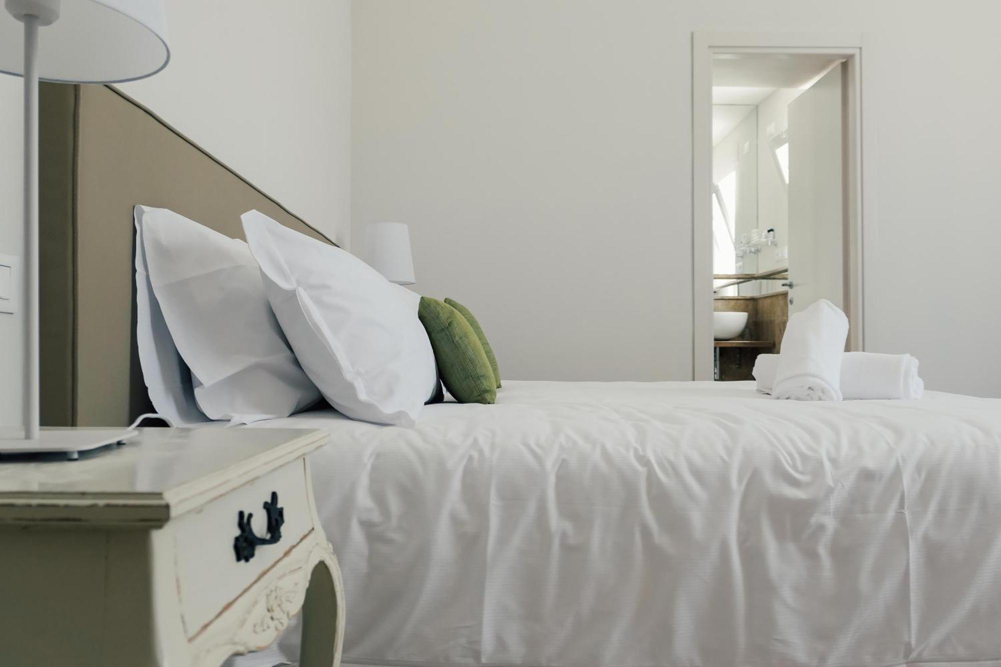 Double or Twin Room with Garden View,1642967539:JPEG
